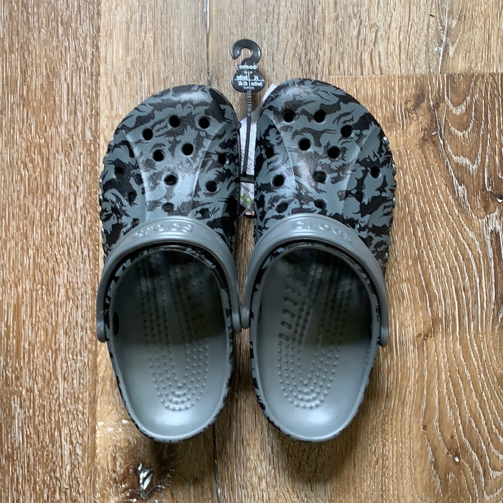 Gray crocs
